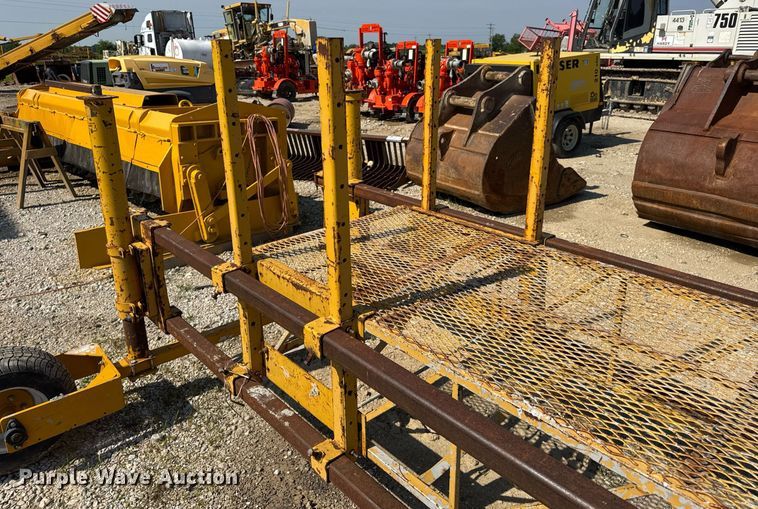 image for item DV4172 Bidwell workbridge