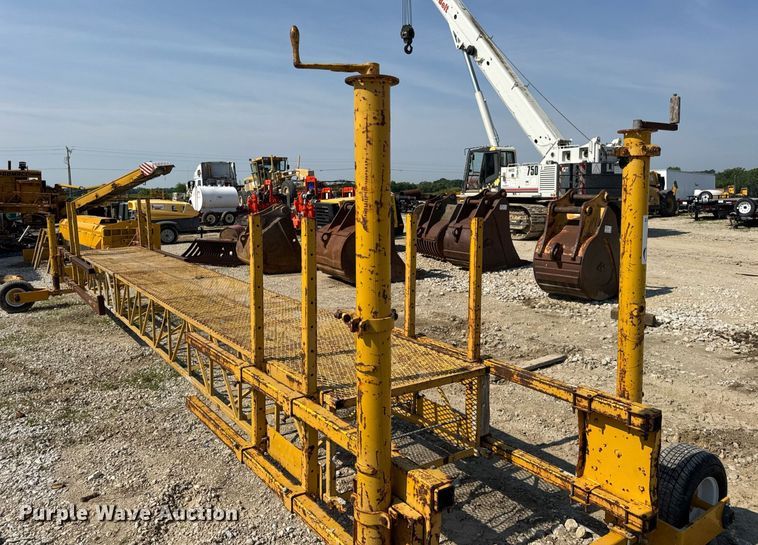 image for item DV4172 Bidwell workbridge