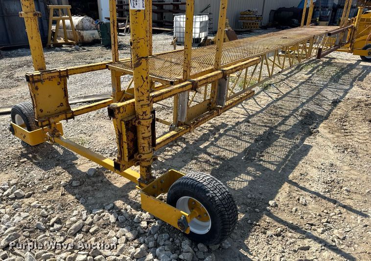 image for item DV4172 Bidwell workbridge