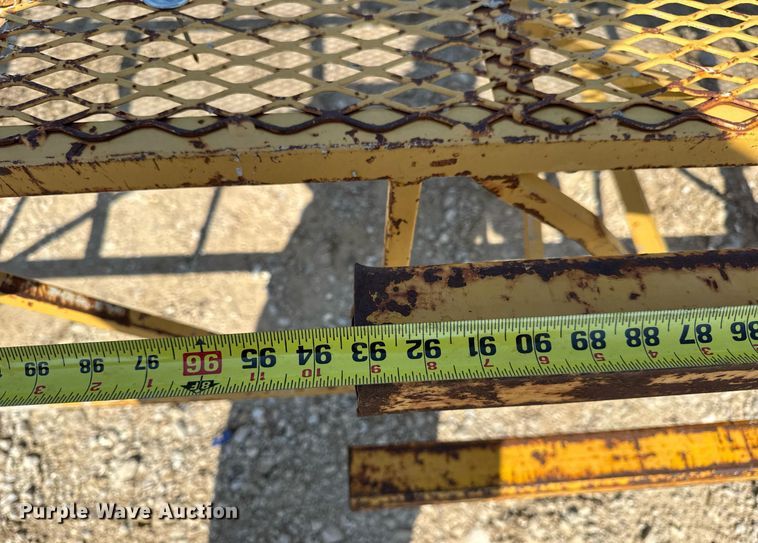 image for item DV4172 Bidwell workbridge