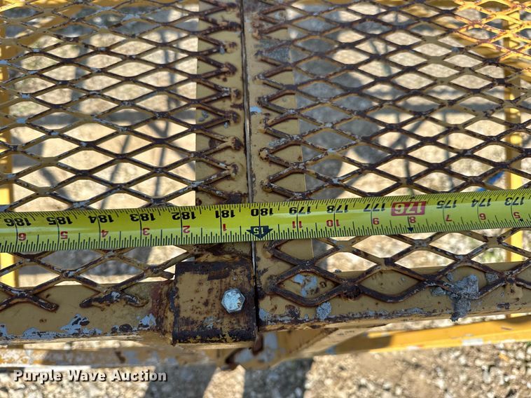 image for item DV4172 Bidwell workbridge