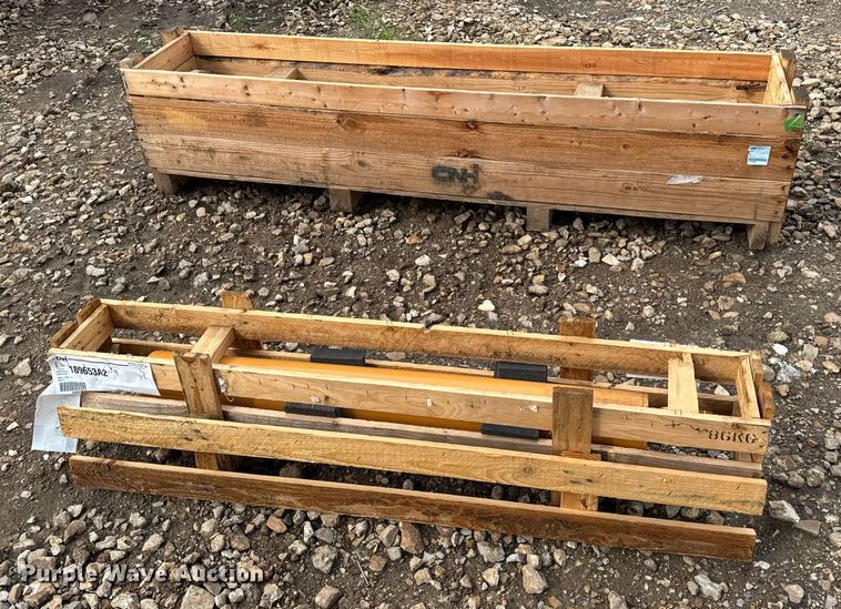 image for item DV4242 (2) Case hydraulic cylinders