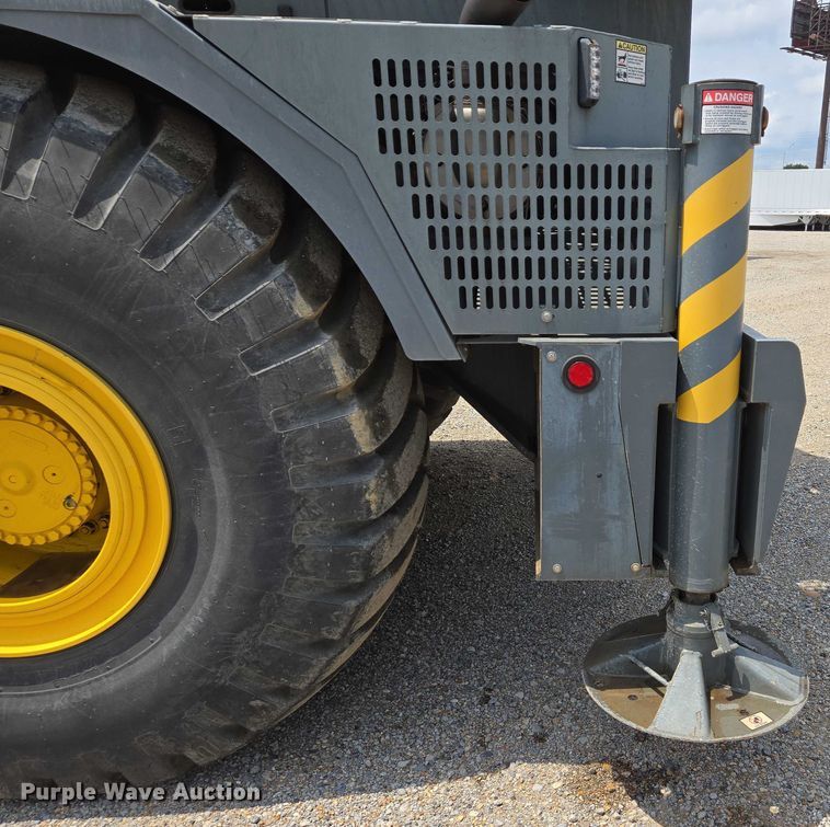 image for item DW7023 2015 Grove RT770E crane
