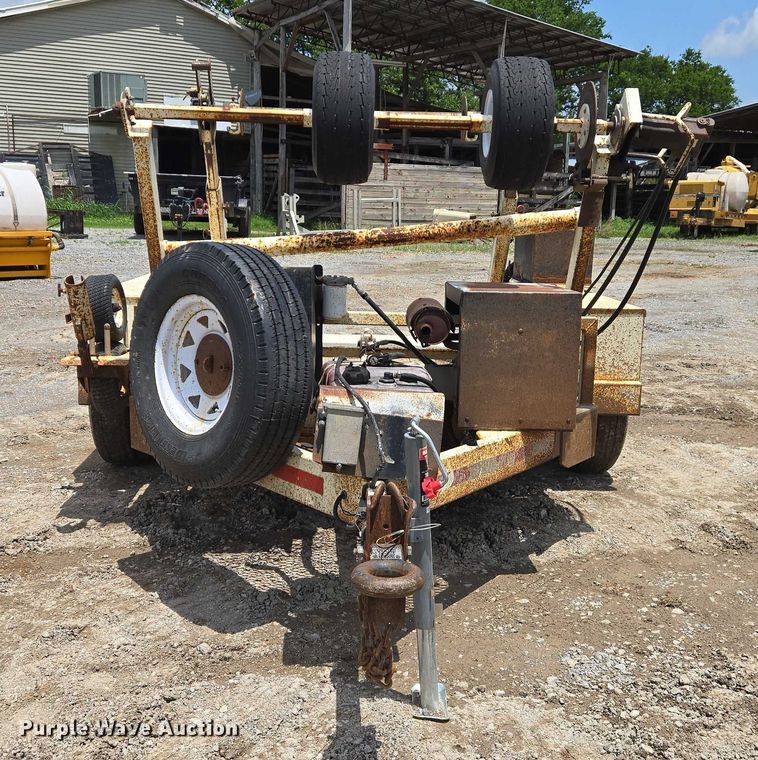 image for item DW7080 2009 Larson reel trailer