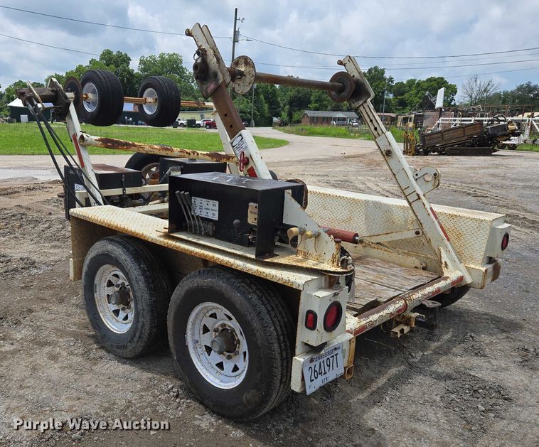 image for item DW7080 2009 Larson reel trailer