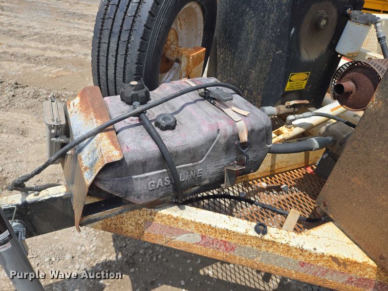 image for item DW7080 2009 Larson reel trailer