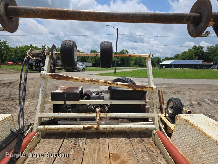 image for item DW7080 2009 Larson reel trailer