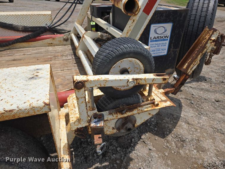 image for item DW7080 2009 Larson reel trailer