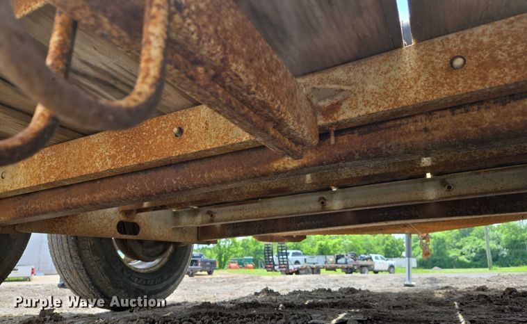 image for item DW7080 2009 Larson reel trailer