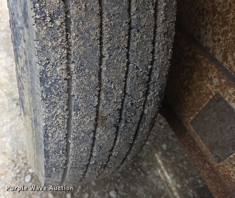 image for item DW7080 2009 Larson reel trailer