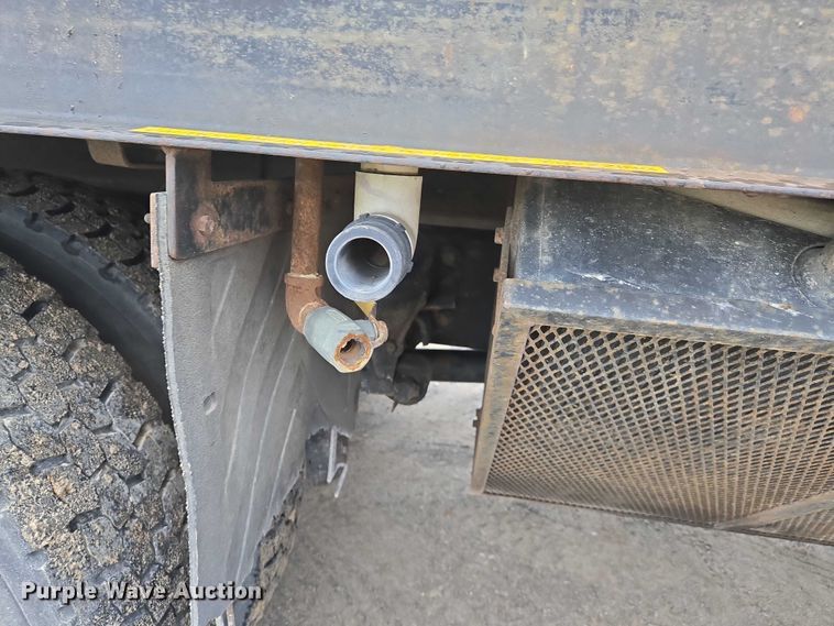 image for item DW7082 2009 Ford  F750 Super Duty XLT hydrovac truck