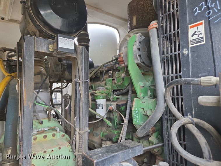 image for item DW7082 2009 Ford  F750 Super Duty XLT hydrovac truck