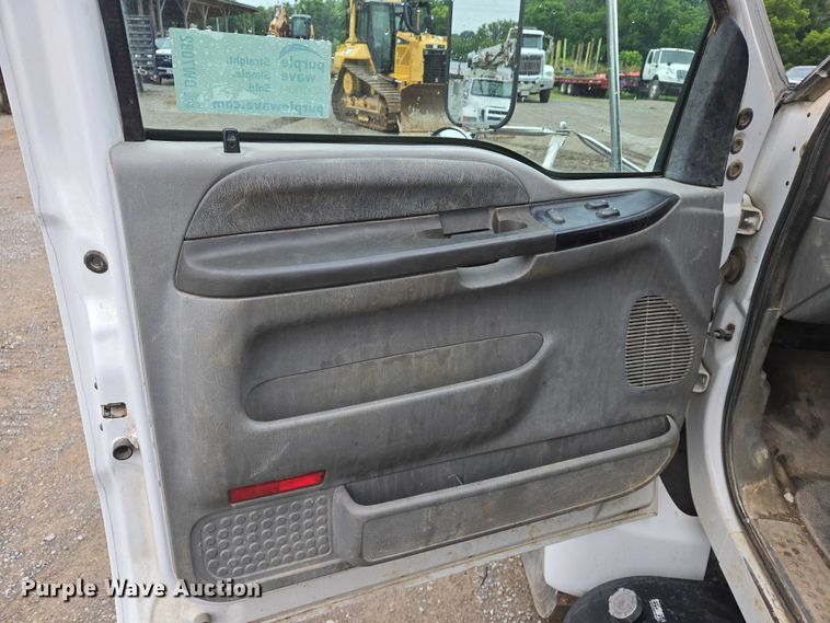 image for item DW7082 2009 Ford  F750 Super Duty XLT hydrovac truck