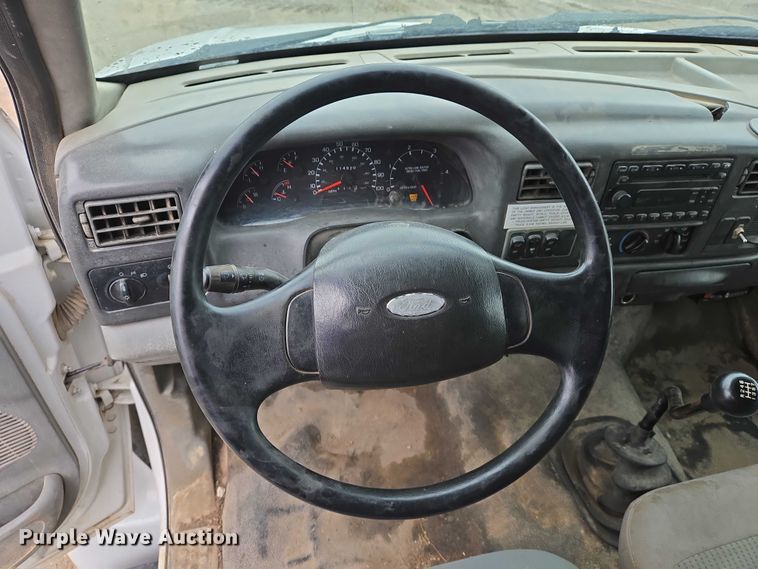 image for item DW7082 2009 Ford  F750 Super Duty XLT hydrovac truck