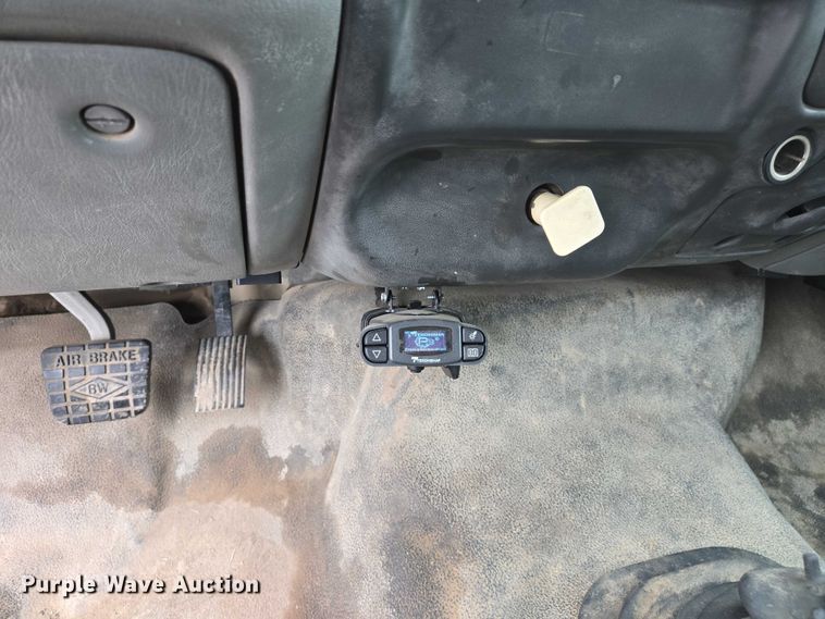 image for item DW7082 2009 Ford  F750 Super Duty XLT hydrovac truck