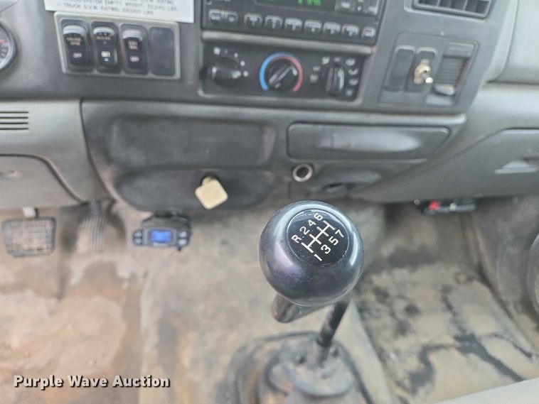 image for item DW7082 2009 Ford  F750 Super Duty XLT hydrovac truck