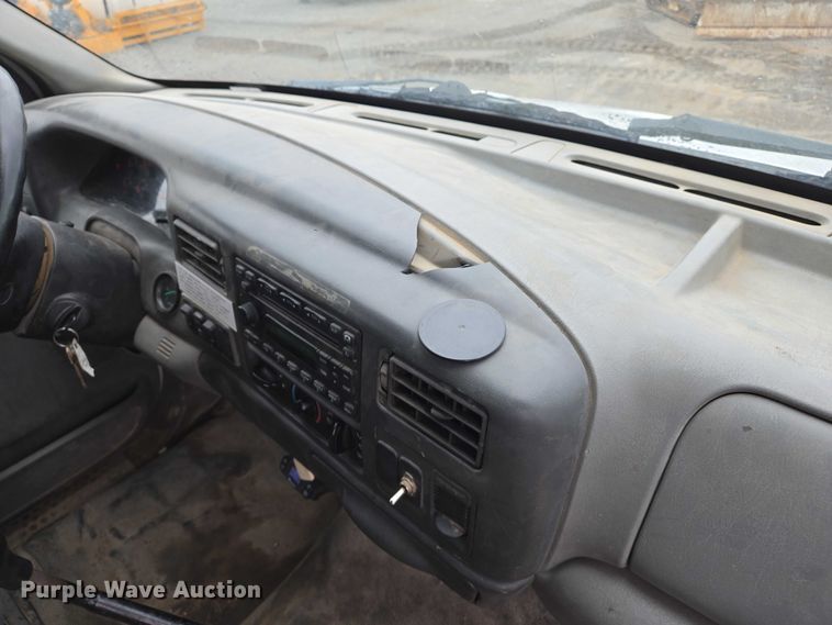 image for item DW7082 2009 Ford  F750 Super Duty XLT hydrovac truck