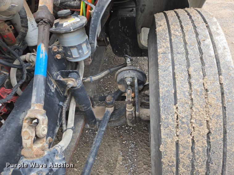 image for item DW7082 2009 Ford  F750 Super Duty XLT hydrovac truck