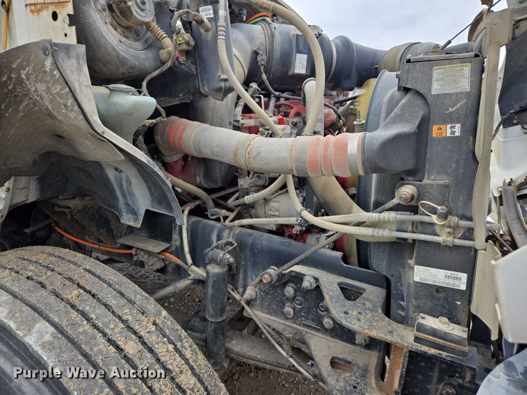 image for item DW7082 2009 Ford  F750 Super Duty XLT hydrovac truck