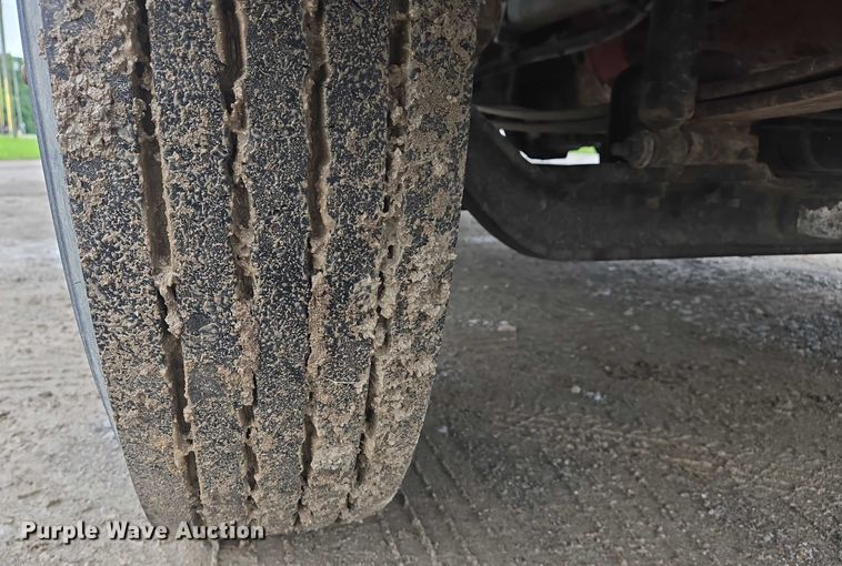 image for item DW7082 2009 Ford  F750 Super Duty XLT hydrovac truck