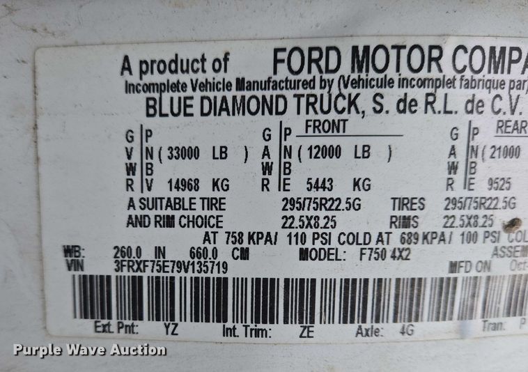 image for item DW7082 2009 Ford  F750 Super Duty XLT hydrovac truck