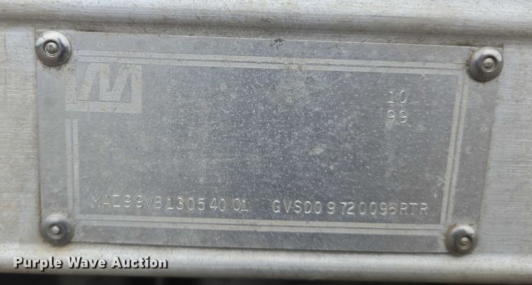 image for item DW7083 1993 International  4900  box truck