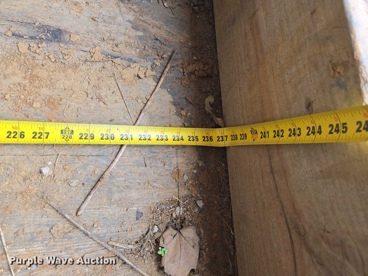 image for item DW7083 1993 International  4900  box truck