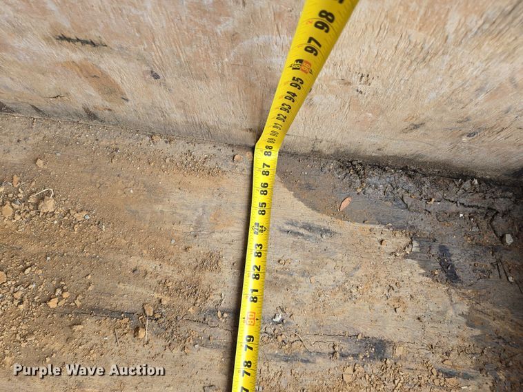 image for item DW7083 1993 International  4900  box truck