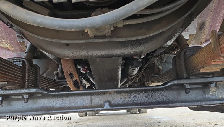 image for item DW7083 1993 International  4900  box truck