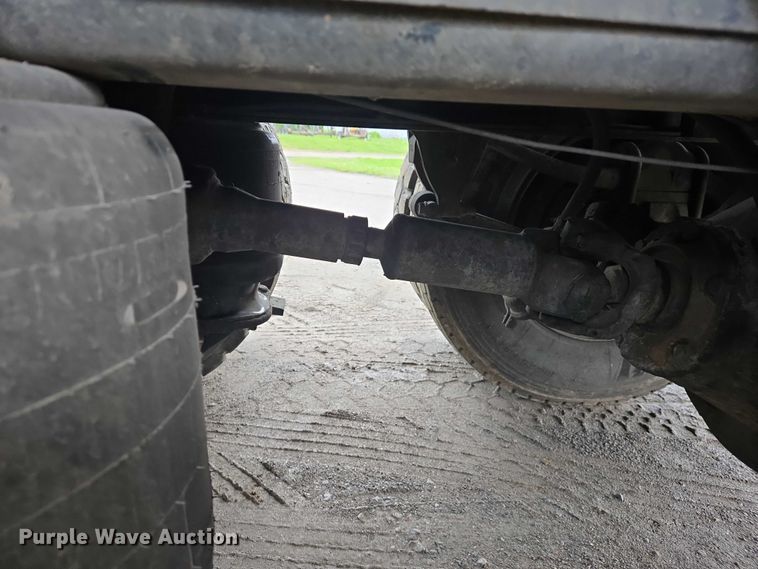 image for item DW7083 1993 International  4900  box truck