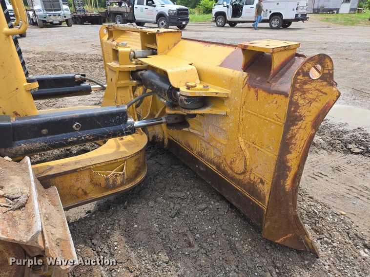 image for item DW7086 2015 Caterpillar  D6N XL dozer