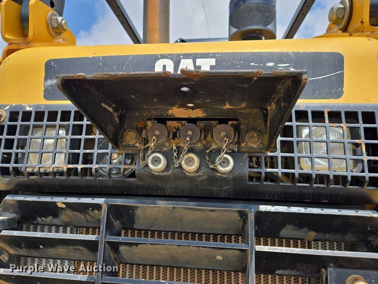 image for item DW7086 2015 Caterpillar  D6N XL dozer