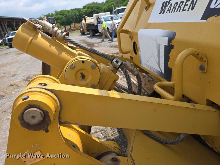 image for item DW7086 2015 Caterpillar  D6N XL dozer