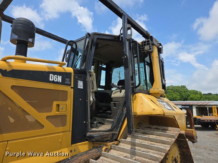 image for item DW7086 2015 Caterpillar  D6N XL dozer