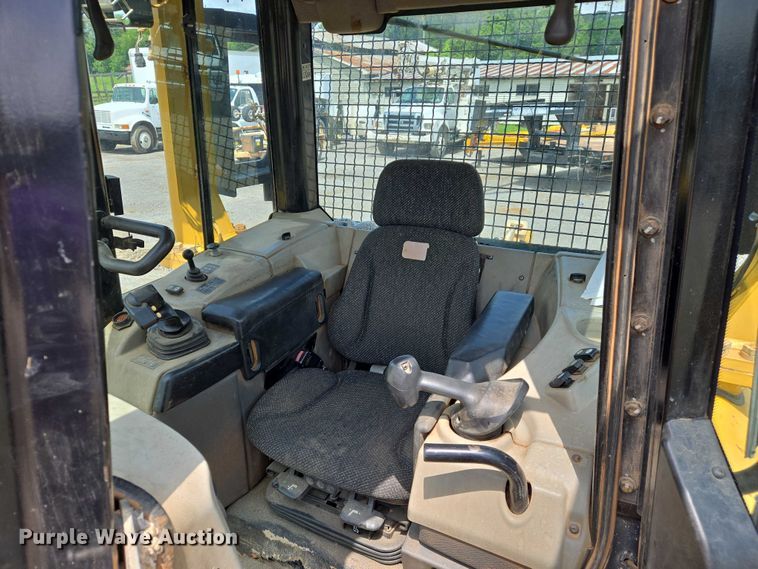 image for item DW7086 2015 Caterpillar  D6N XL dozer