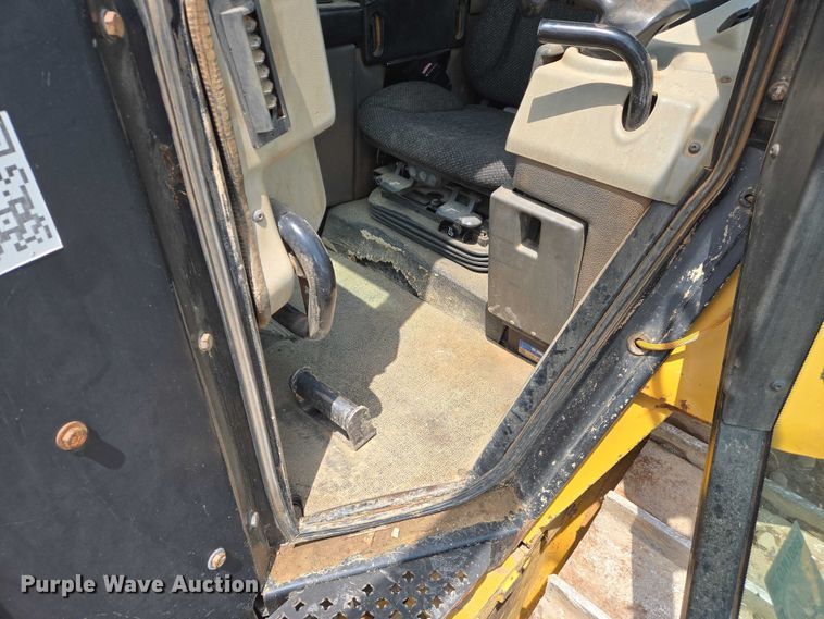 image for item DW7086 2015 Caterpillar  D6N XL dozer