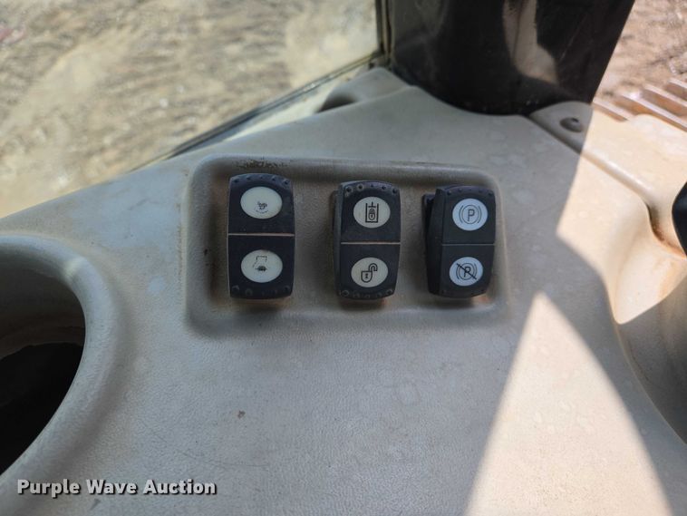 image for item DW7086 2015 Caterpillar  D6N XL dozer