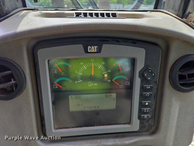 image for item DW7086 2015 Caterpillar  D6N XL dozer