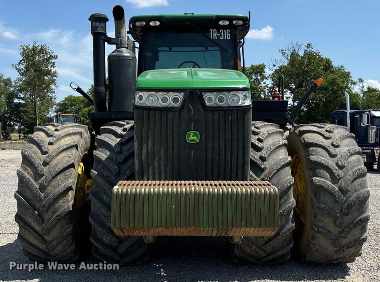 image for item DW7105 2013 John Deere 9560R Scraper Special 4WD tractor