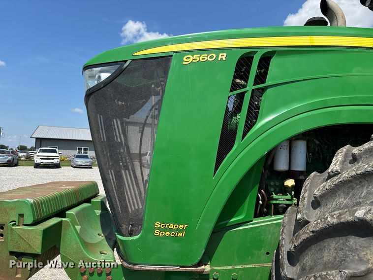 image for item DW7105 2013 John Deere 9560R Scraper Special 4WD tractor