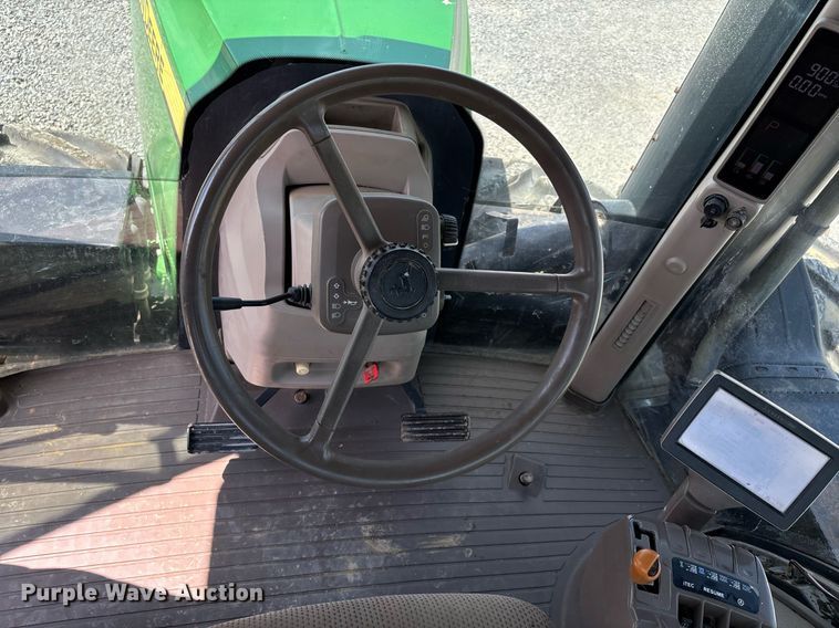 image for item DW7105 2013 John Deere 9560R Scraper Special 4WD tractor