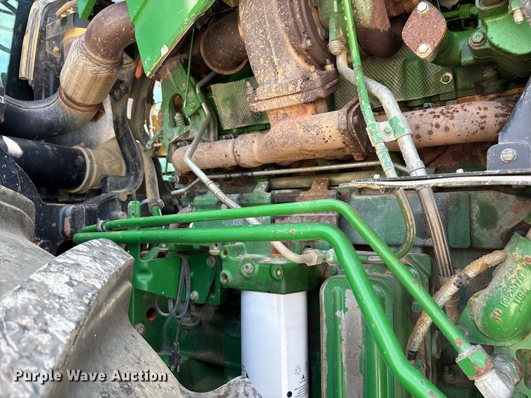 image for item DW7105 2013 John Deere 9560R Scraper Special 4WD tractor