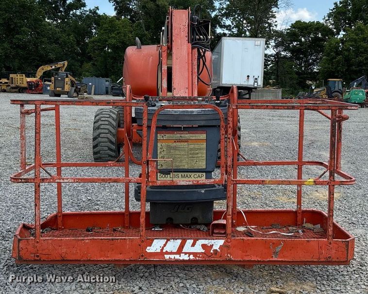 image for item DW7107 2001 JLG 600 SJ boom lift