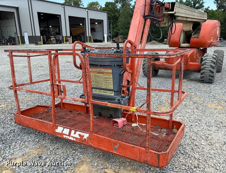 image for item DW7107 2001 JLG 600 SJ boom lift