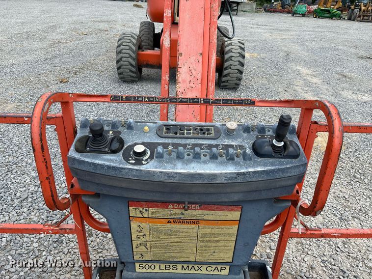 image for item DW7107 2001 JLG 600 SJ boom lift