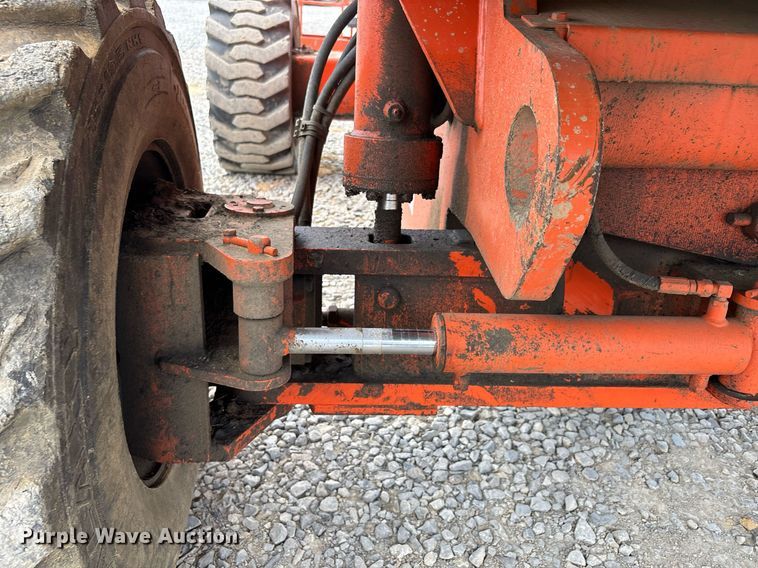 image for item DW7107 2001 JLG 600 SJ boom lift
