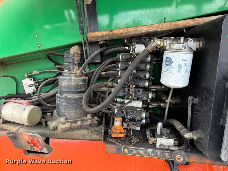 image for item DW7107 2001 JLG 600 SJ boom lift