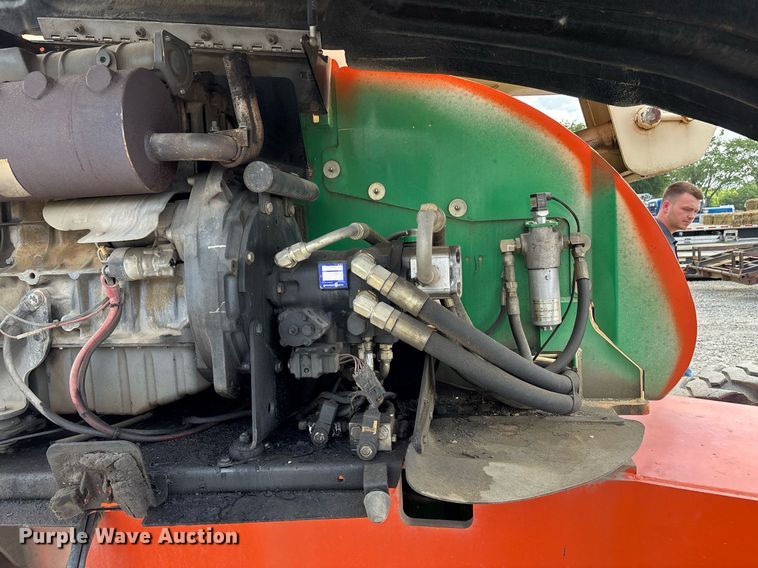 image for item DW7107 2001 JLG 600 SJ boom lift