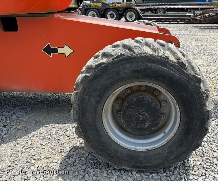 image for item DW7107 2001 JLG 600 SJ boom lift