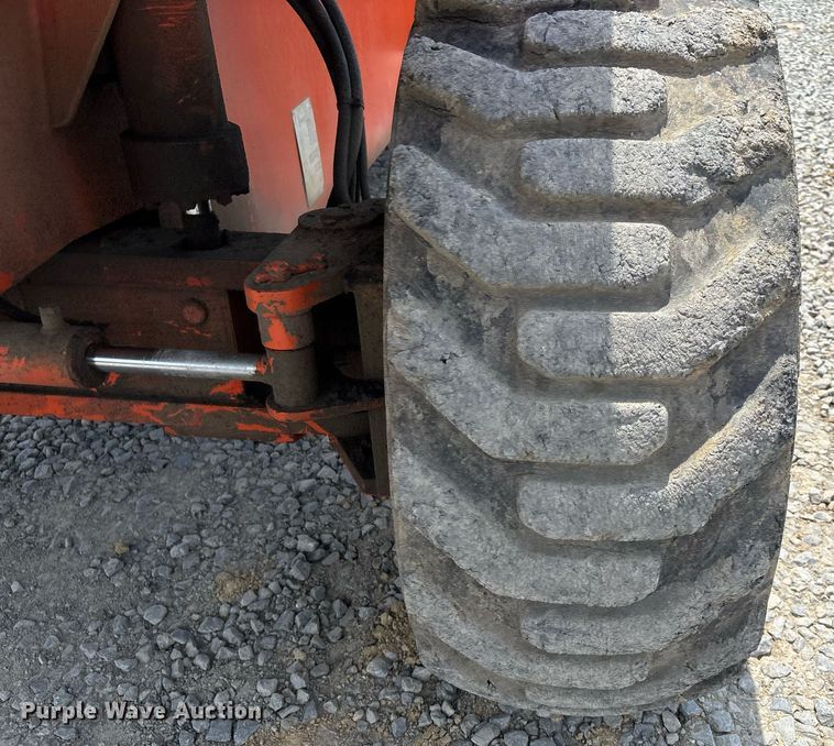 image for item DW7107 2001 JLG 600 SJ boom lift